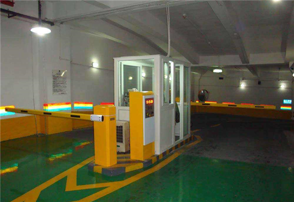停車場智能化遇新挑戰(zhàn)，《中國公路網(wǎng)》提出：關(guān)注智能停車場市場